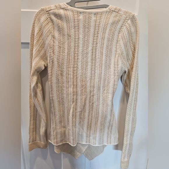 Oliver.o cream and gold shimmer wrap sweater size Large - Picture 5 of 11